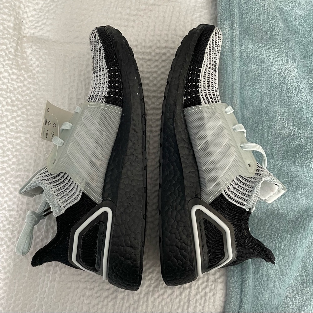 Adidas Ultraboost 19